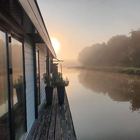 Apartamento Bb De Woonboot Anna Paulowna Exterior foto