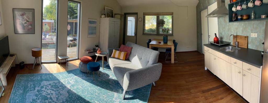 Apartamento Bb De Woonboot Anna Paulowna Exterior foto