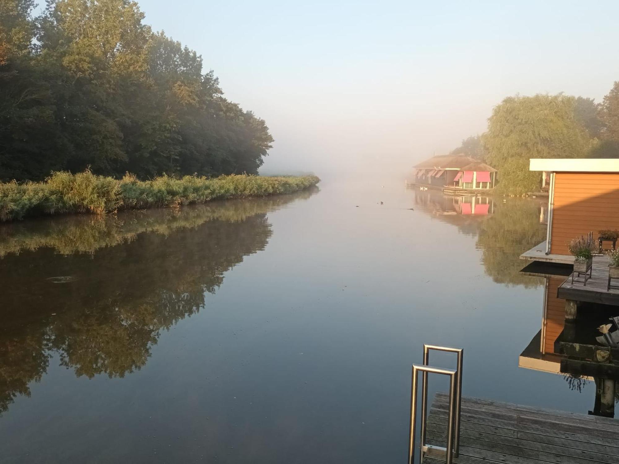 Apartamento Bb De Woonboot Anna Paulowna Exterior foto