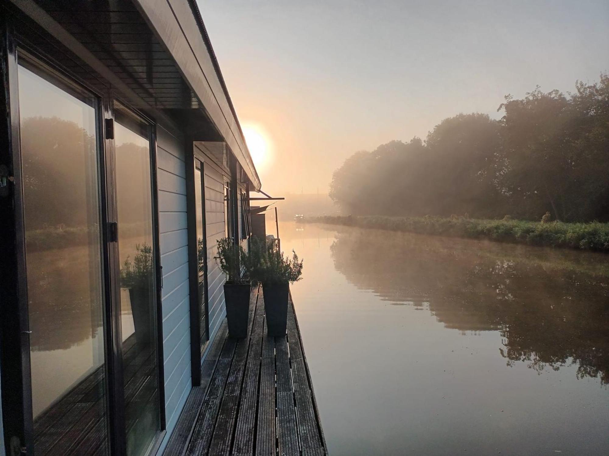 Apartamento Bb De Woonboot Anna Paulowna Exterior foto